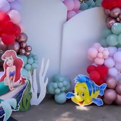 2 Foldable  Arch Walls With Covers 