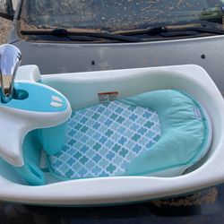 Baby Bathtub With Shower Hose