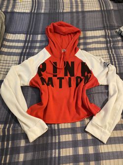 Hoodies & Sweatshirt