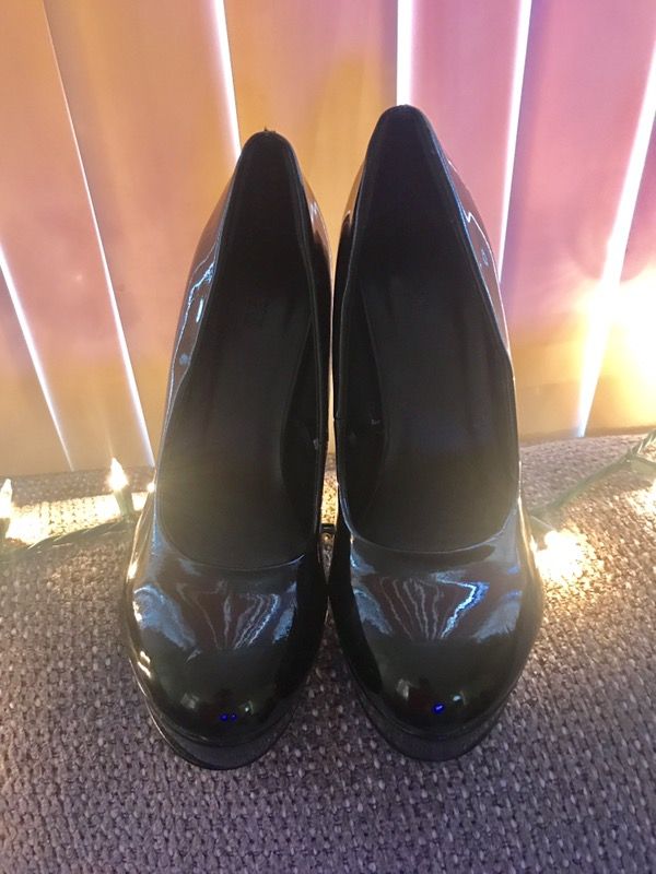 Black heels party shoes