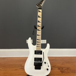 Jackson Dinky Arch Top JS32 DKAM