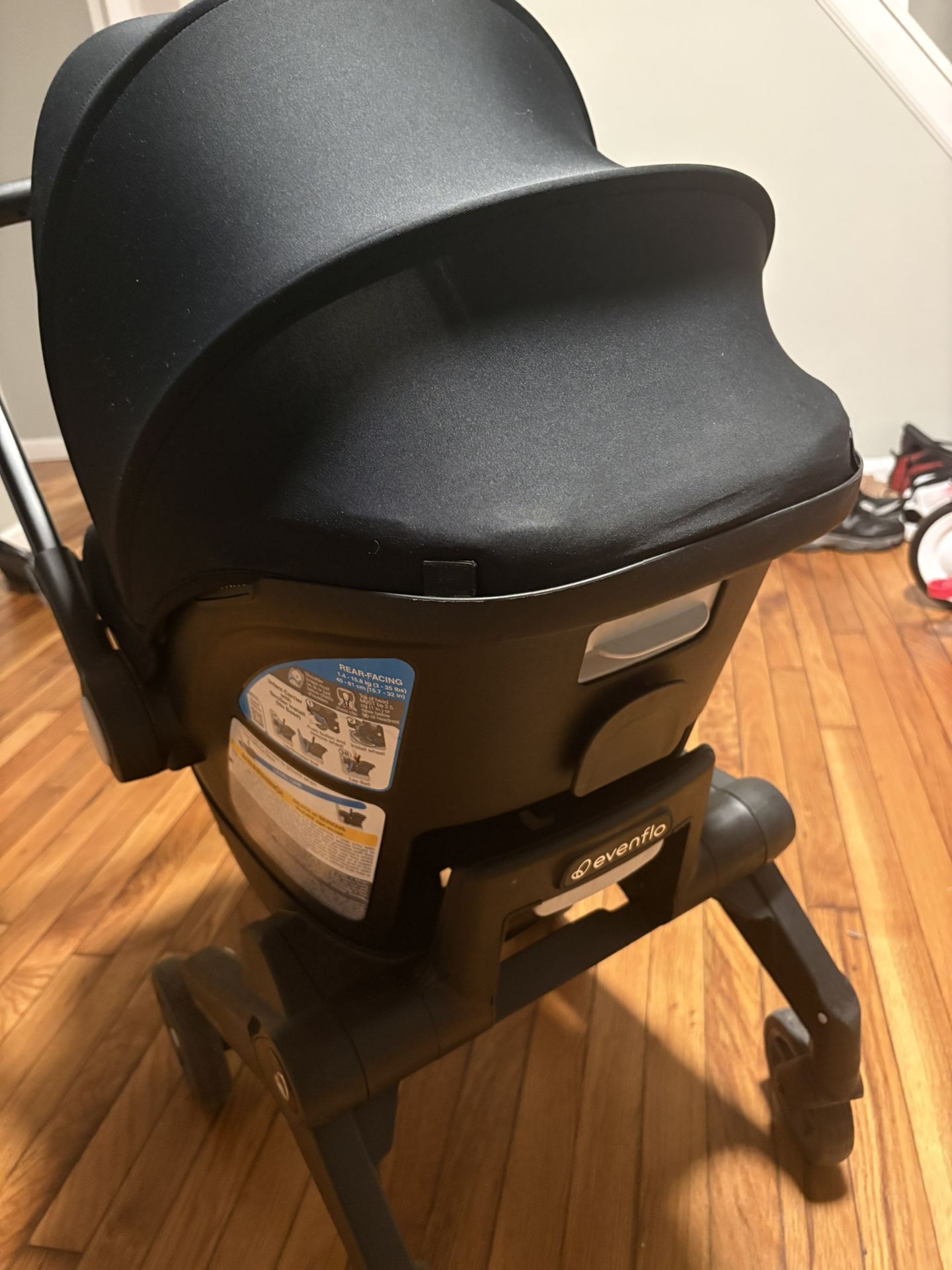 Evenflo Dualshyft Car seat/stroller