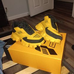 Cloudbust Thunder Prada 