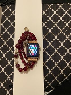 Iwatch series 3 GPS+ Cellular, great conditions well kept, box along with accessories.