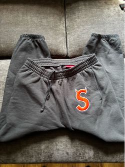 Supreme Logo sweatpants