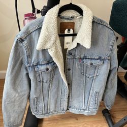 Levi Men’s Sherpa Denim Jacket 