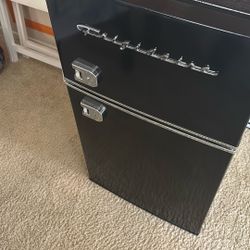 Barely Used Mini fridge