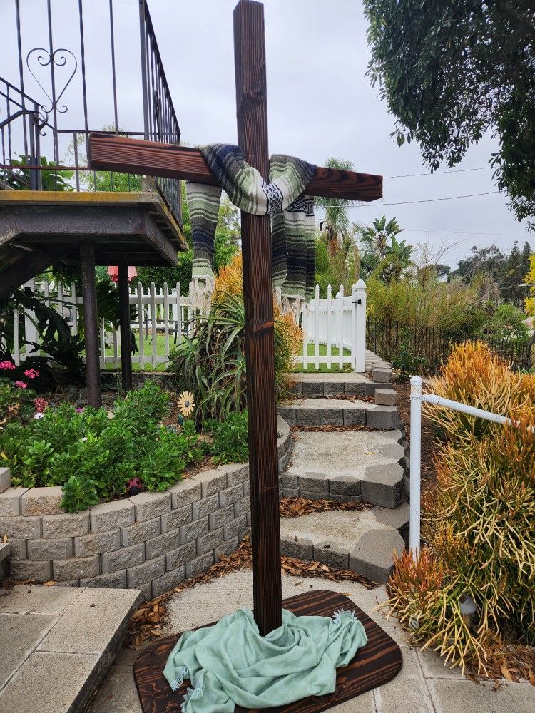 Self Standing Wooden Cross