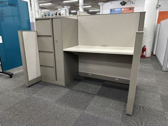 Steelcase Answer Cubicle (3'D x 6'W x 54"/42"H)