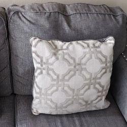 Sofa In Excellent Condition 2+3 