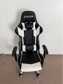 Gaming chair