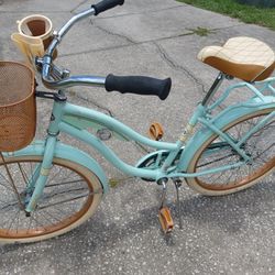 Huffy Nel Lusso Beach Cruiser Bike Bicycle with 24" Tires Cup Holder and Basket - $40 FIRM 