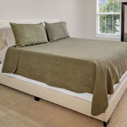 Queen Bed Frame 