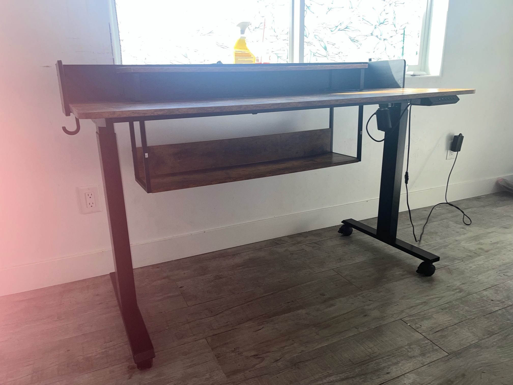 Stand/Sit Powered Gaming/Office Desk - Fully Operational 