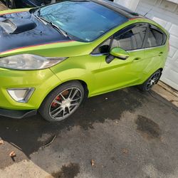 2011 Ford Fiesta