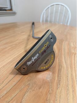 MacGregor putter