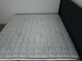 NEW QUEEN MATTRESS