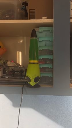 Alien lava lamp