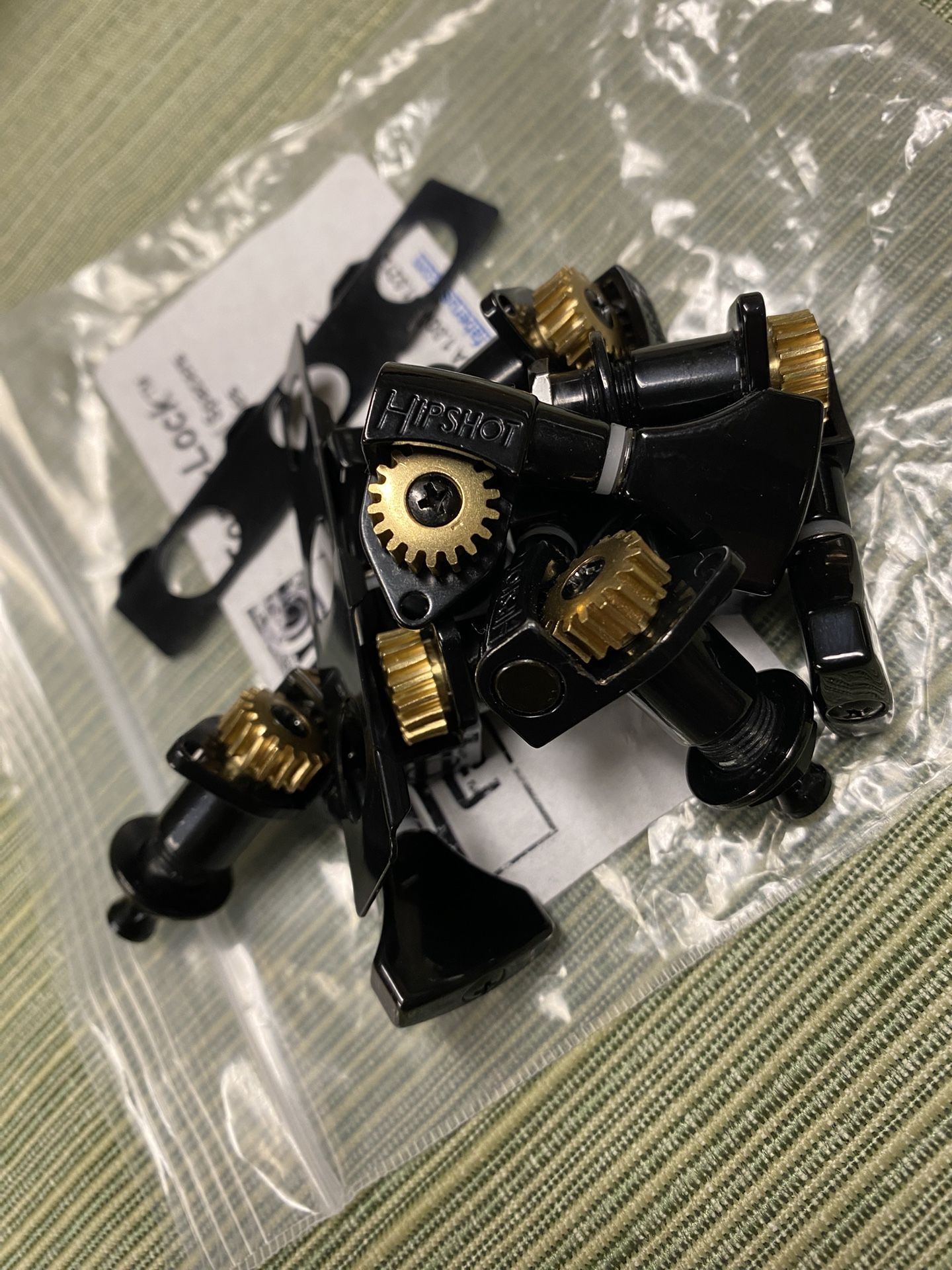 Hipshot Open Gear Tuners