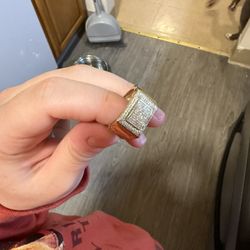 10K Gold Men’s Ring Real Diamonds 
