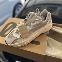 Yeezy Boost 700 Static Sz 12