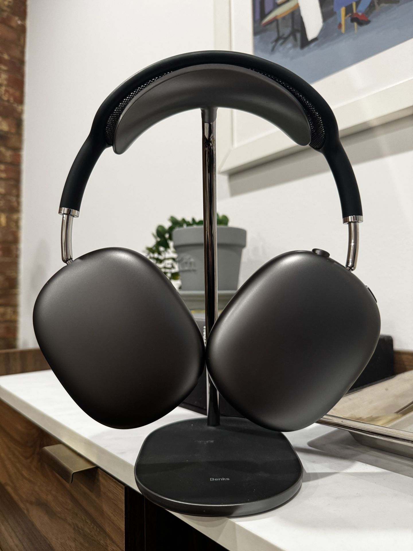 Apple AirPods Max - Space Gray - Powers On, No BT Pairing (For Parts/Repair)