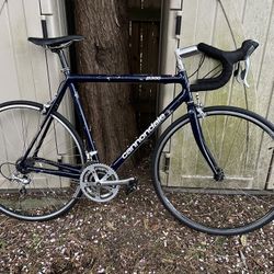 Cannondale 57cm Road Bike