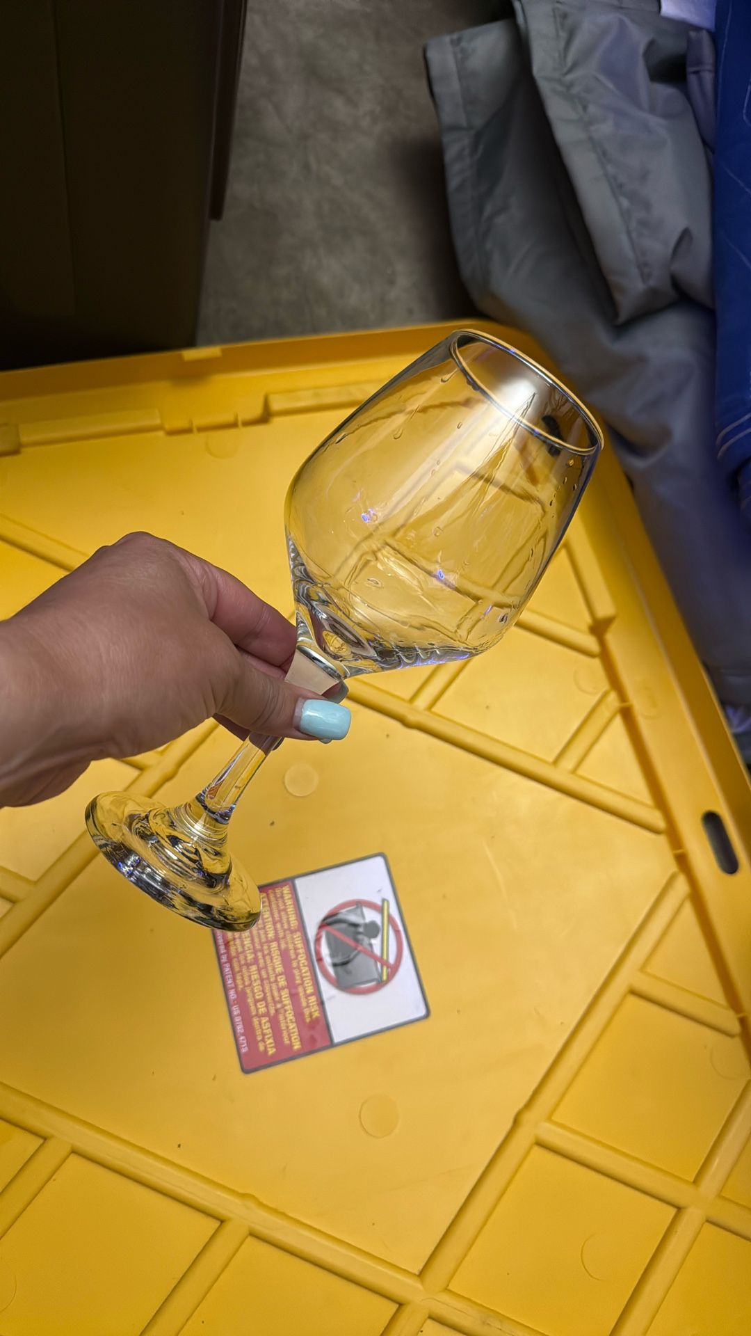 Party Wine Glasses And Clear Cale Stand