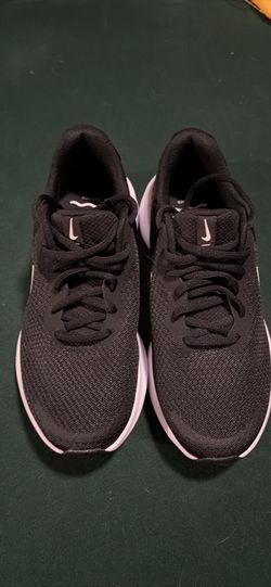 Nike kids size 6