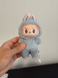 Labubu MONSTERS Rare + random accessories