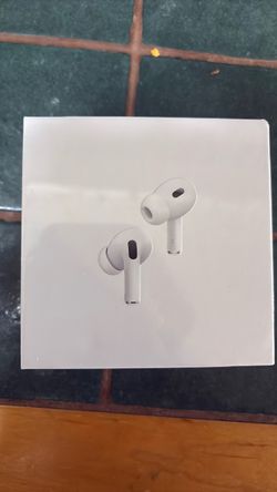 AirPods Pro 2nd Gen USB-C MagSafe Charging Case White