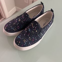 Brand New Girls Shows Size 3