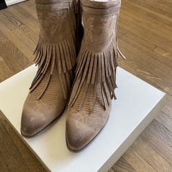 Cowgirl Boots - Natural Reflections  8-1/2