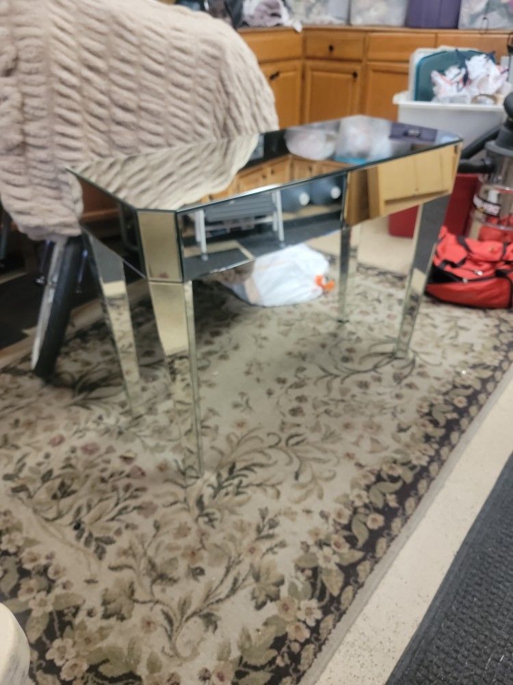 Mirror Table