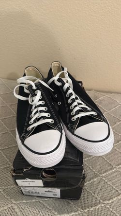 Converse Chuck Taylor Low Top Sneakers
