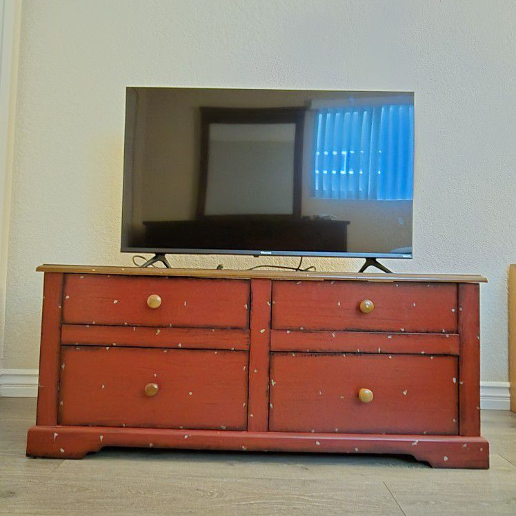 TV Stand / Coffee Table w/ Storage 