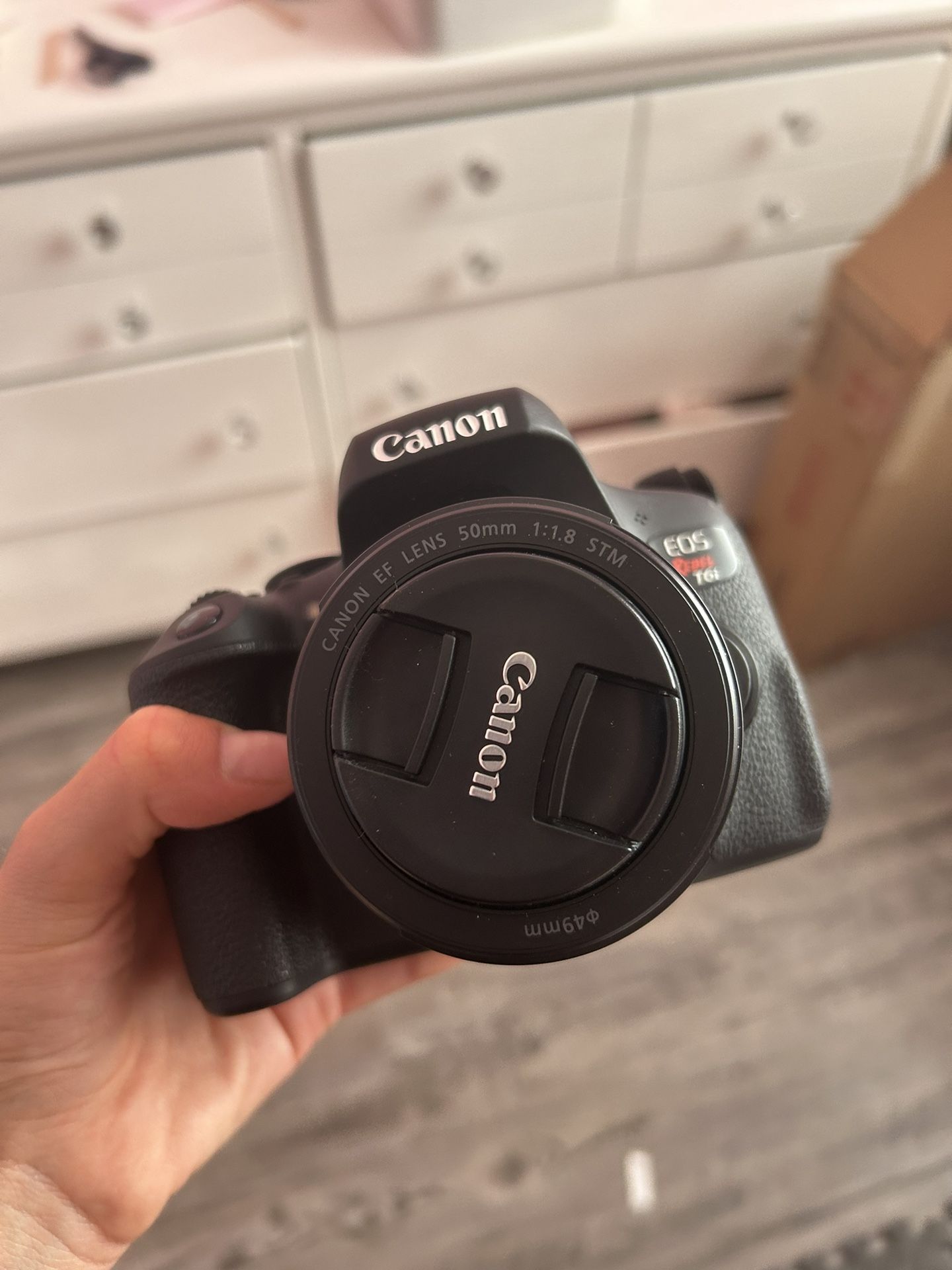 Canon Eos Rebel T6i