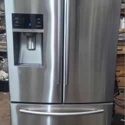 Samsung Refrigerator With Two Ice Makers