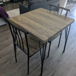 Table +Chairs