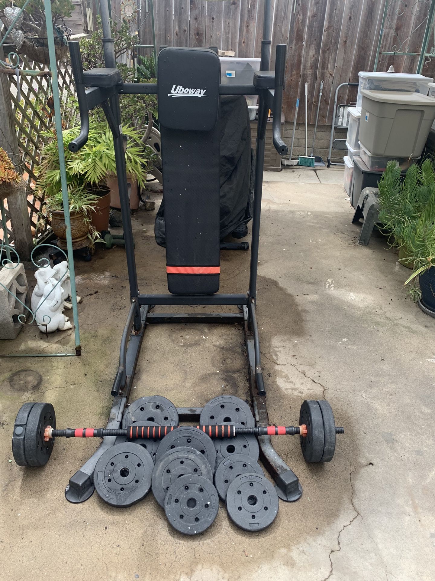 Multstation Gym and Weights