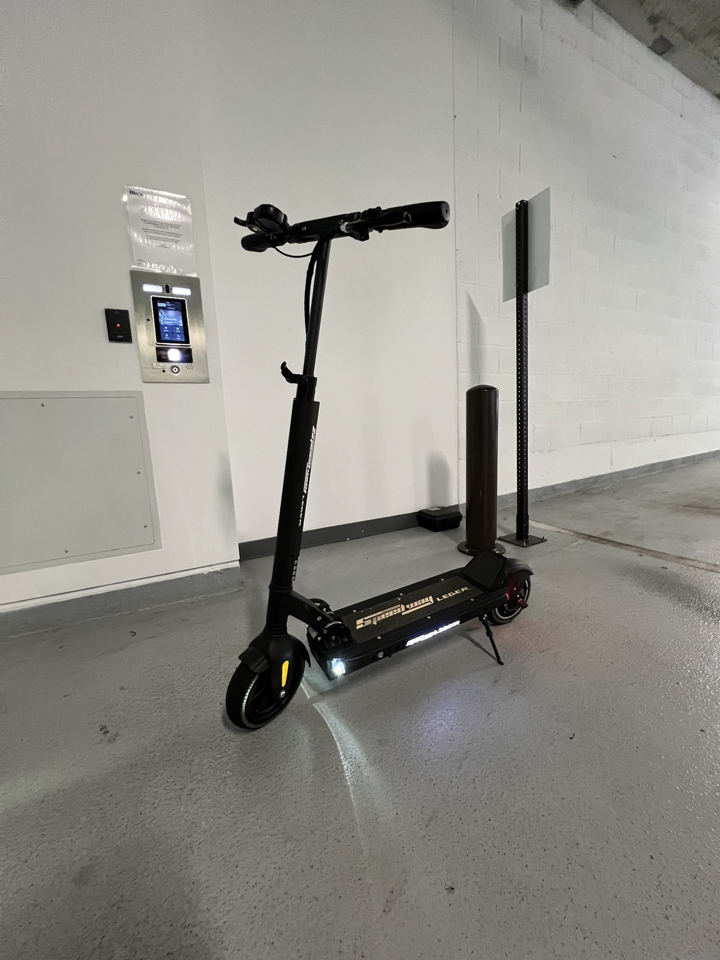 Minimotors USA Electric Scooter