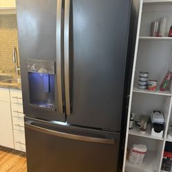 GE 27.7 Cu. Ft French Door Fridge 