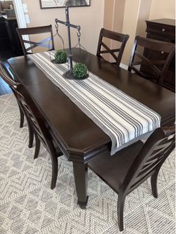 Ashley Furniture "Hayley" Dark Brown Extendable Dining Set – Table, Leaf & 6 Chairs