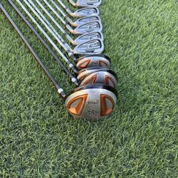 Set Of Golf Club