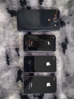 2 iPhone 4s 1 iPhone 3 And 1 LG E980