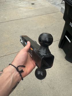 Tow hitch