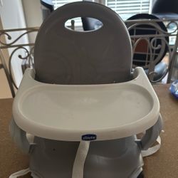 Chicco Booster Seat – Adjustable & Easy to Clean