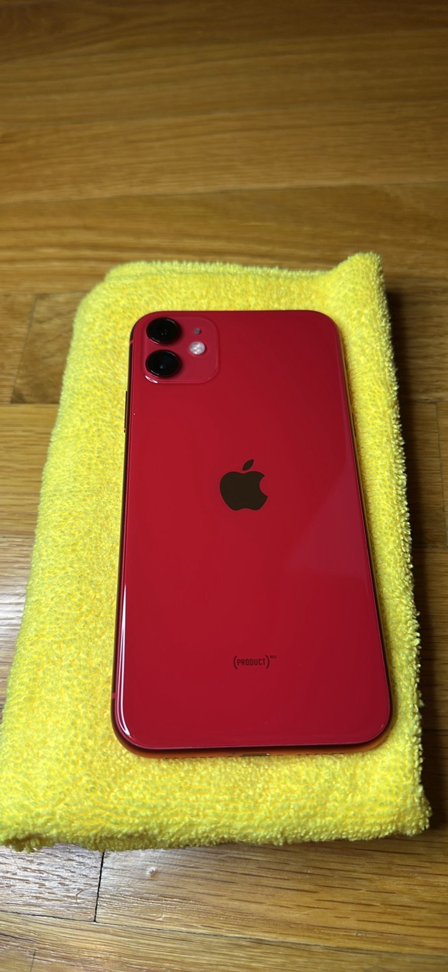 iPhone 11 64gb (UNLOCKED) - Red - 89% π Health