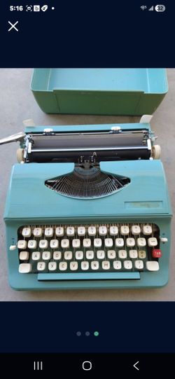 Typewriter Grants 737 Deluxe W.t https://offerup.com/redirect/?o=R3JhbnQuY28= Light Blue
