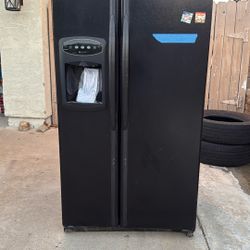 Maytag Refrigerator 